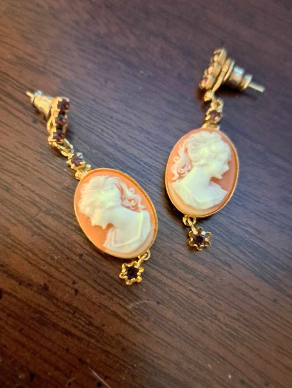 Vintage-Inspired Cameo Drop Earrings  With Garnet Gem Accents